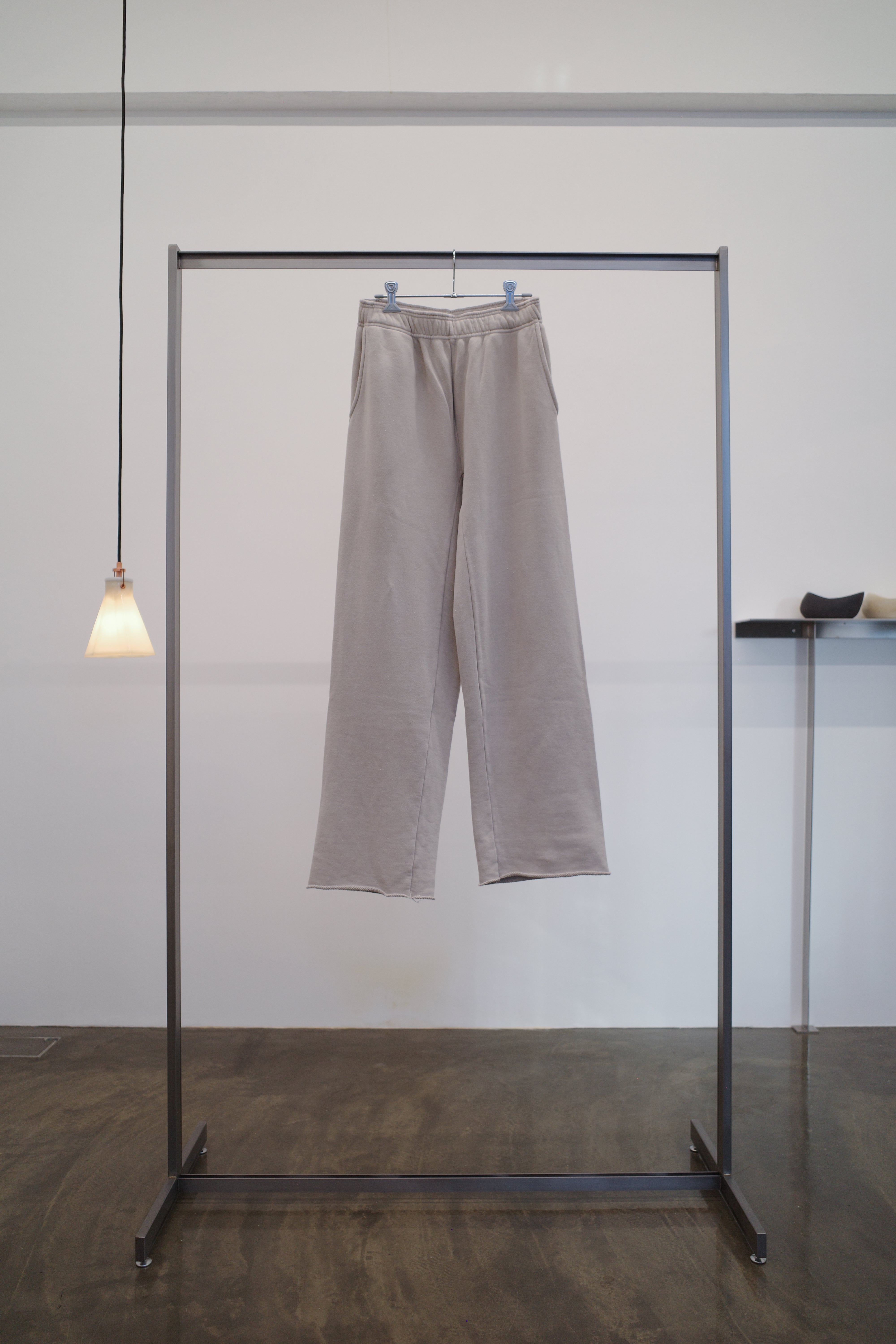 FULL SWEATPANTS Ⅱ /Greige – LON
